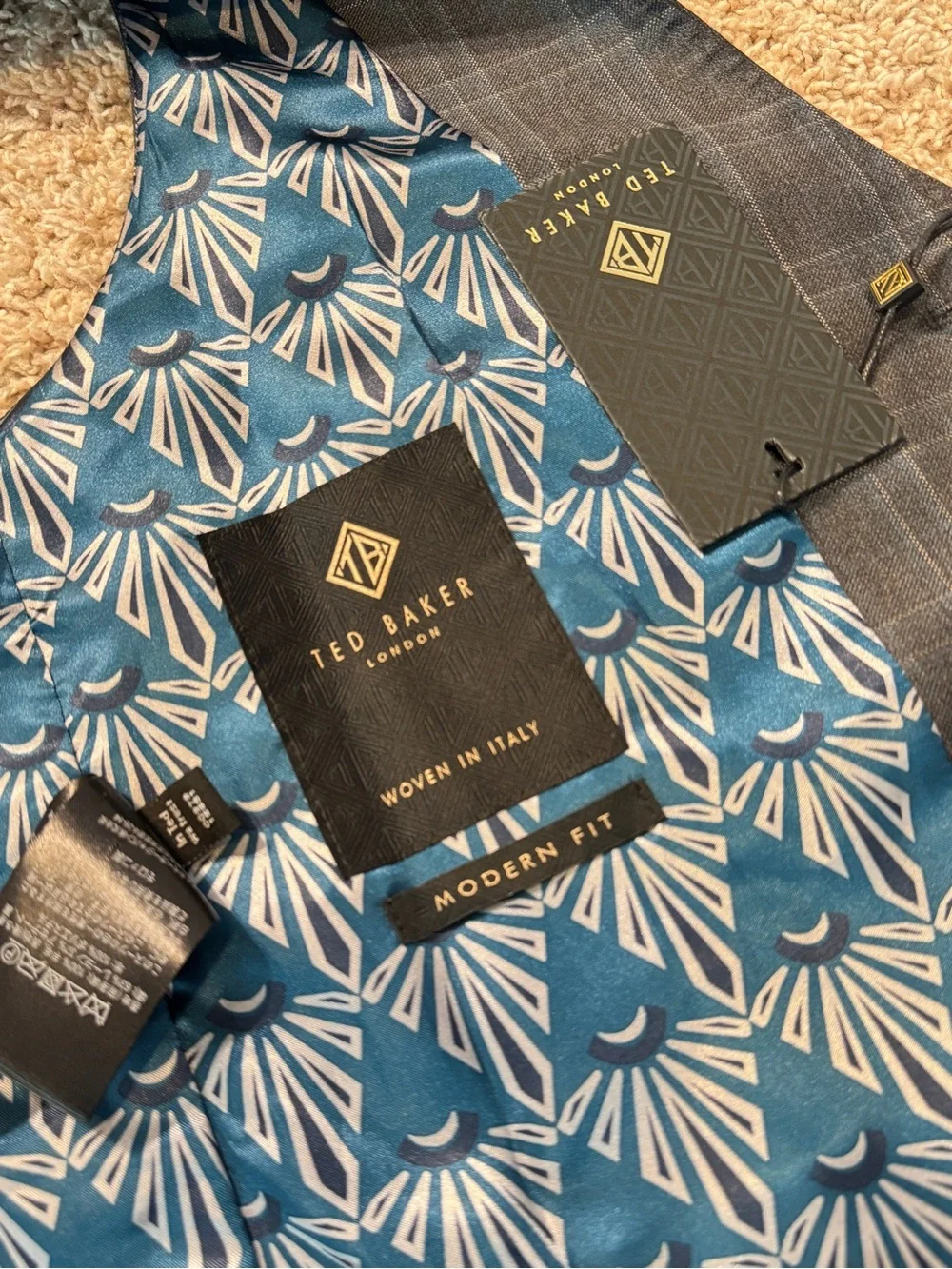 NWT Ted Baker Men's Waistcoats vests Plaid Dress Vest Size 38R